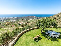 Belvilla by OYO La Zenaida II