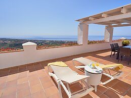 Belvilla by OYO La Zenaida II