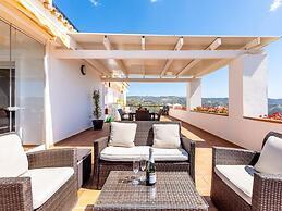 Belvilla by OYO La Zenaida II