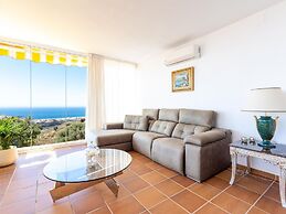 Belvilla by OYO La Zenaida II