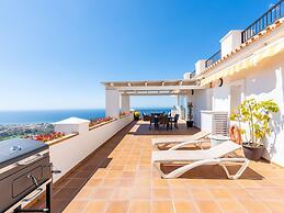 Belvilla by OYO La Zenaida II