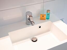 Cozy Holiday Home in Den Burg With hot tub