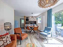 Cozy Holiday Home in Den Burg With hot tub