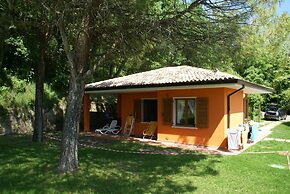 Luxurious Bungalow in Garda With Swimming Pool