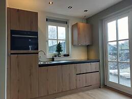 Comfortable Holiday Home With Garden