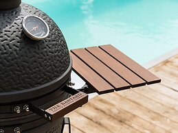 Lush Holiday Home With Private Pool and Sauna