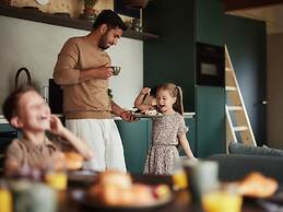 Lush Holiday Home With Private Pool and Sauna