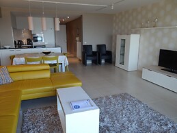 Apartment in Nieuwpoort With sea View
