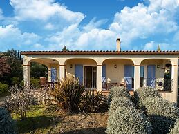 Tranquil Holiday Home With Private Pool