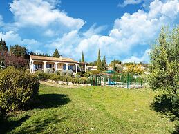 Tranquil Holiday Home With Private Pool