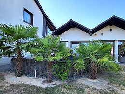 Regal Apartment in Pracht With Garden and Grill