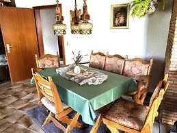 Regal Apartment in Pracht With Garden and Grill
