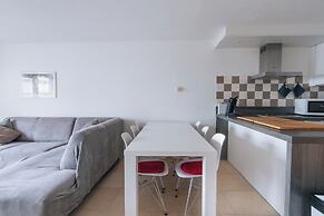 Cosy Apartment With sun Terrace