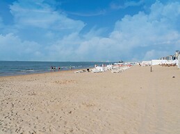 Holiday Home in De Haan With Parking