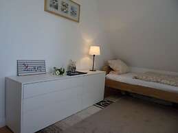 Anchorage Modern Retreat