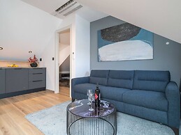 Apartments Villa Royale - One Bedroom Apartment With Sea View