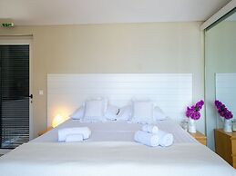 Villa Lola - Four Bedroom Villa With Sea View