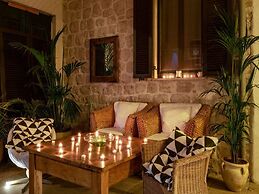 Villa Lola - Four Bedroom Villa With Sea View