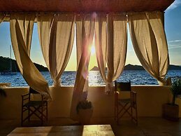 Villa Lola - Four Bedroom Villa With Sea View