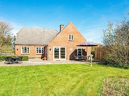 7 Person Holiday Home in Ulfborg