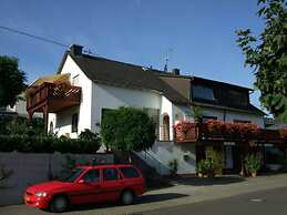 Appealing Apartment in Losnich