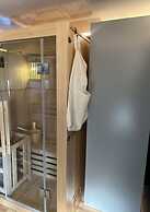 Premium Houseboat Blue Lagoon