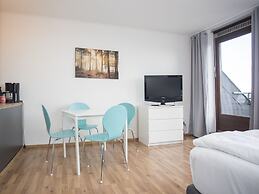 Apartment With Balcony Near Forest