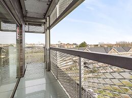 Spacious Studio With Storage Room