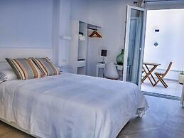 Inviting Apartment With Balcony