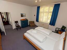 1 Villa Blanck Comfortable Holiday Residence