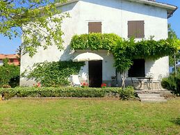 Chalet With Garden, Terrace and Barbecue
