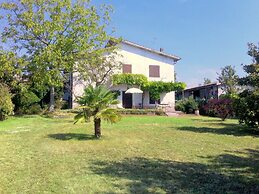 Chalet With Garden, Terrace and Barbecue