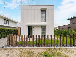 Amazing Villa in Zeewolde With Terrace