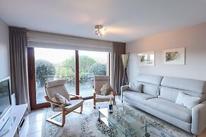 Apartment With Private Balcony