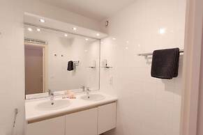 Apartment With Private Balcony