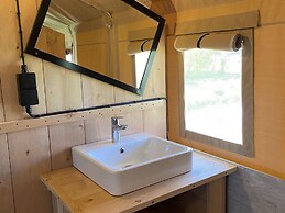 Luxury Glamping Near the Frisian Waters