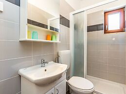 Spacious Apartment With Covered Terrace