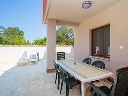 Spacious Apartment With Covered Terrace