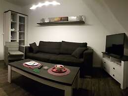 Petra Modern Retreat