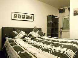 Petra Modern Retreat