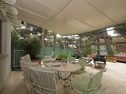 Belvilla by OYO Nice Holiday Home Near Sea