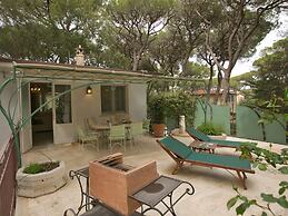 Belvilla by OYO Nice Holiday Home Near Sea