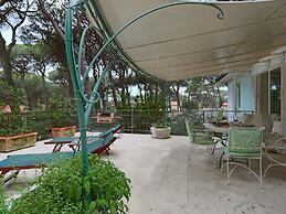 Belvilla by OYO Nice Holiday Home Near Sea