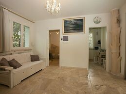 Belvilla by OYO Nice Holiday Home Near Sea