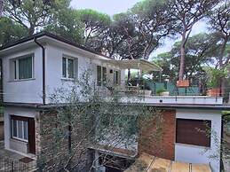 Belvilla by OYO Nice Holiday Home Near Sea