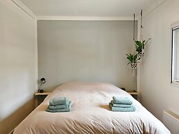 Beautiful Holiday Home With Spacious Garden