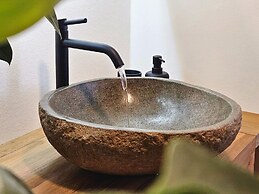 Beautiful Holiday Home With Spacious Garden