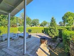 Beautiful Holiday Home With Spacious Garden