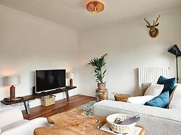 Beautiful Holiday Home With Spacious Garden