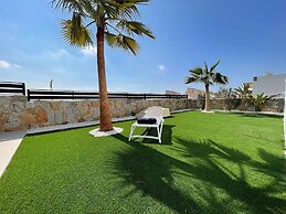 Belvilla by OYO Villa Ciudad Quesada